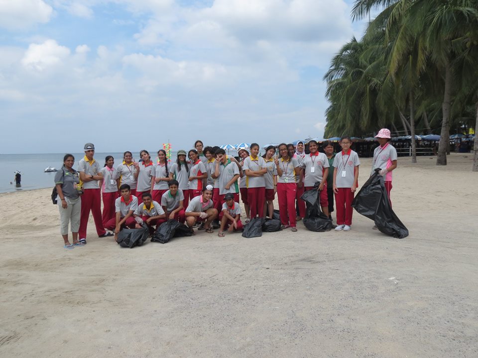 Community Service Beach Cleaning